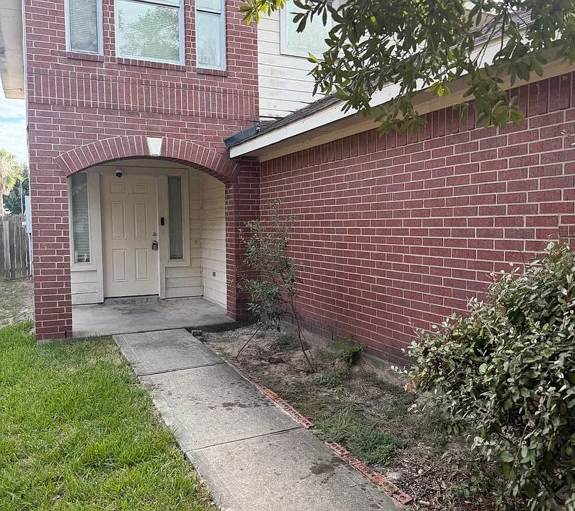 926 Sawgrass Ridge Ln