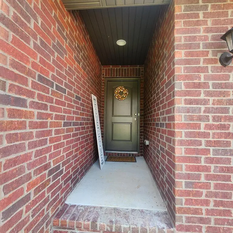 5858 S Geranium — Photo 3