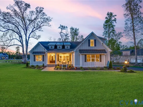 23 N Shore Rd, Locust Hill, VA 23092