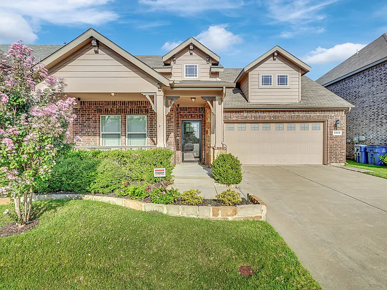 5805 Zinnia Dr — Photo 1