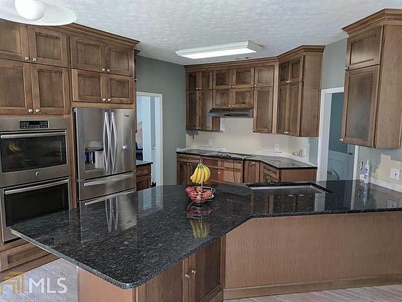 2nd image of 3381 Cooper Woods Dr