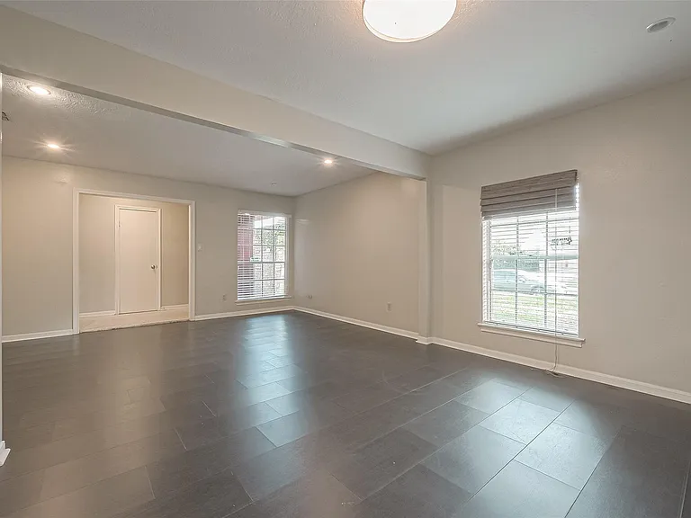 11406 High Star Dr — Photo 14