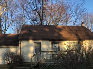 228 Day St, Almont, MI