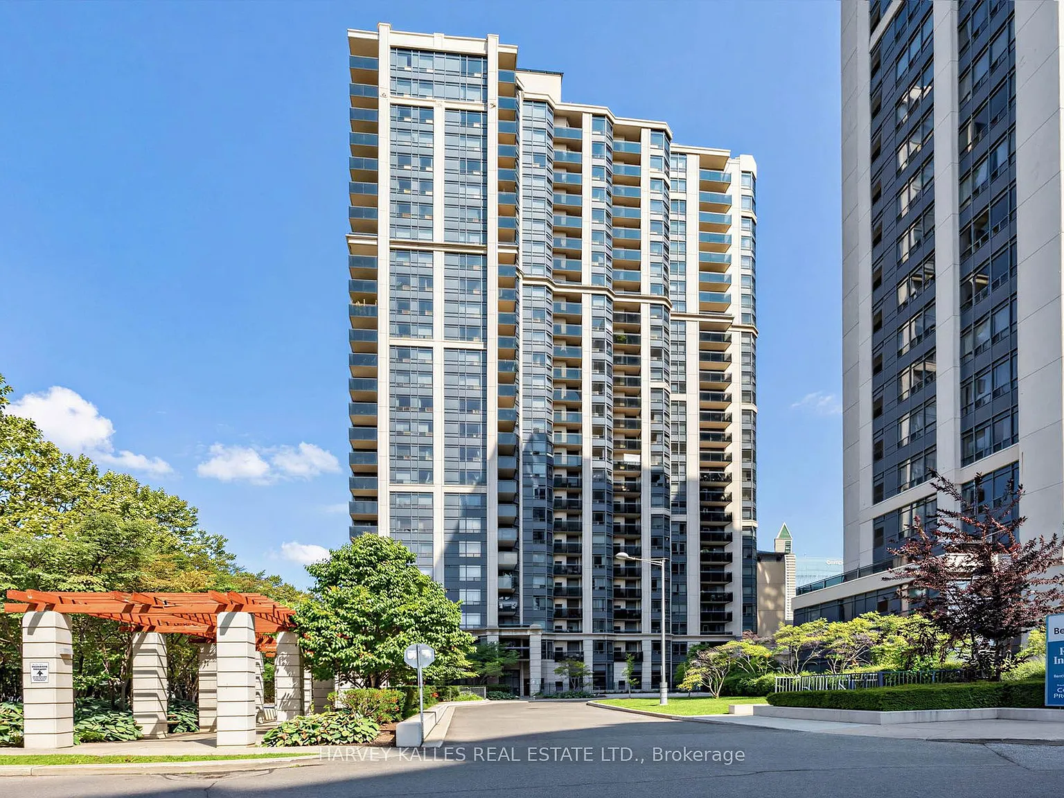 2 bed, $2,400 — Photo 1