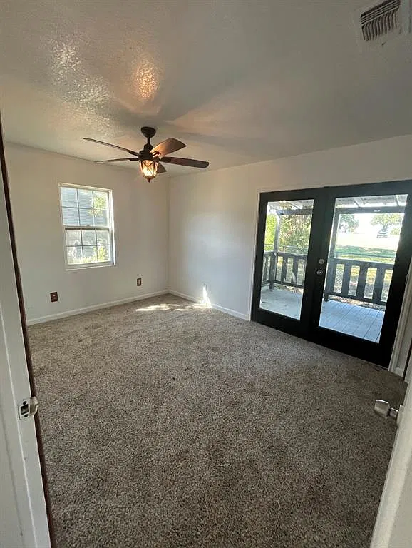 2 bed, 1.0 bath, 1056 sqft, $1,195 — Photo 4