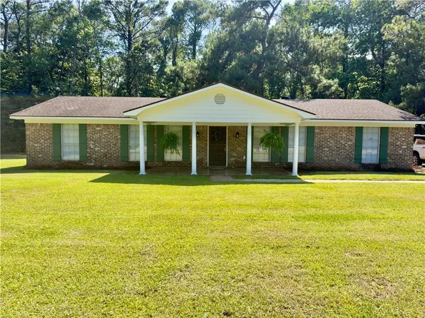 6350 Bay Rd, Mobile, AL 36605