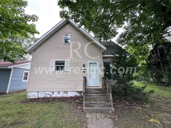 705 Harmon St, Danville, IL 61832