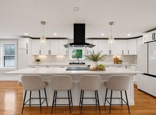 33 Milford St, Upton, MA 01568