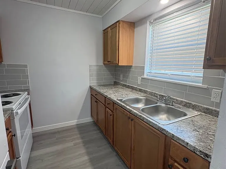 101 Plantation Pl #1 — Photo 5