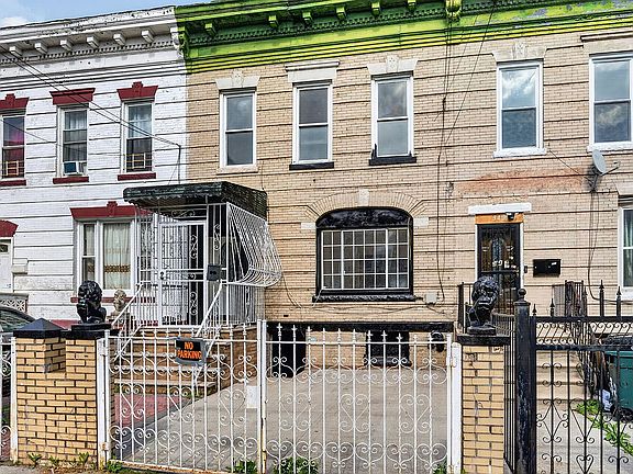 3rd image of 341 E 51st St #2FAM