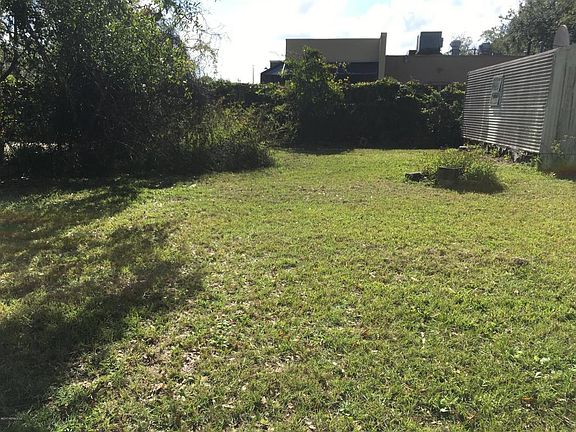 3rd image of 6224 Sauterne Dr