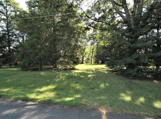 2406 Woodridge Rd, Burlington, NC 27215