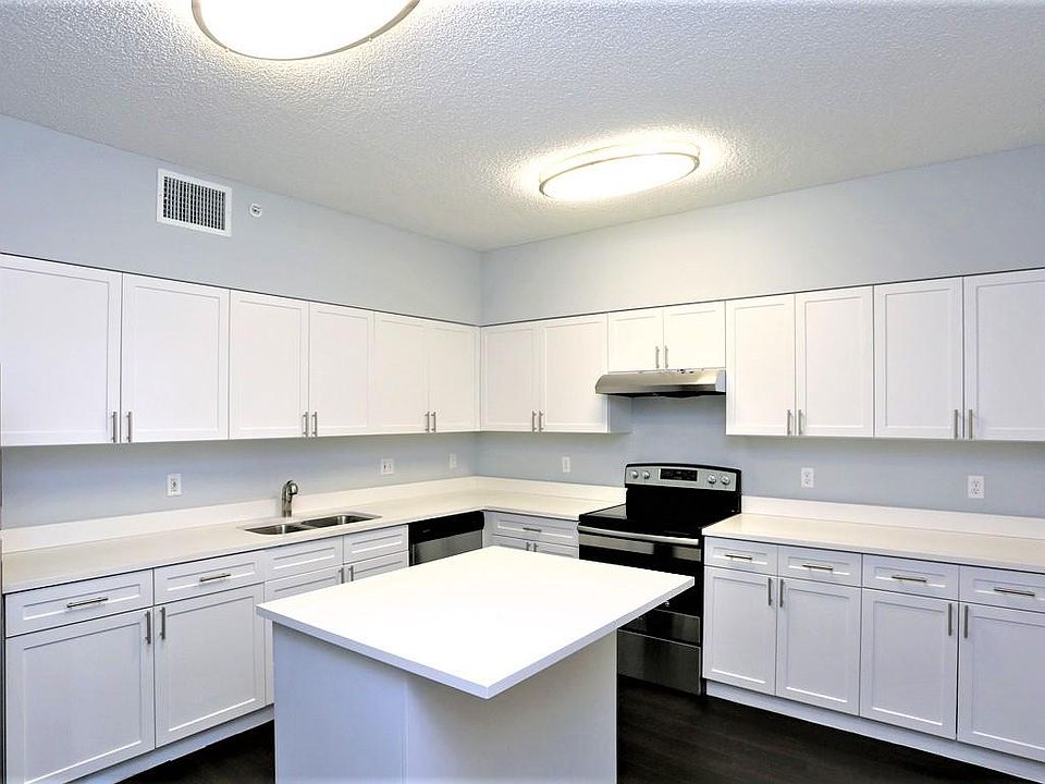 1st image of 4685 Haverhill Rd #A9d0291de