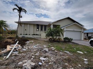 1221 Par View Dr, Sanibel, FL 33957