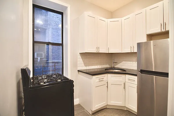 Rented by Bruma Realty LLC | media 4