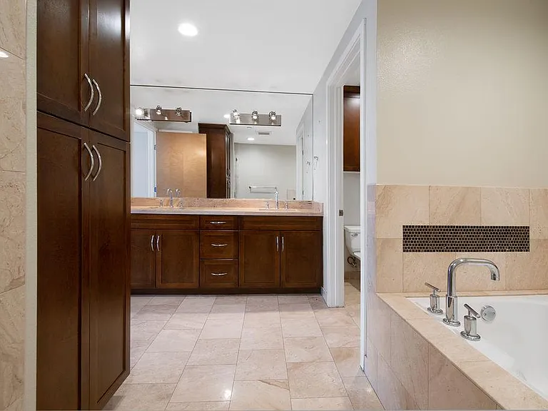 575 Elm Ave #18 — Photo 6