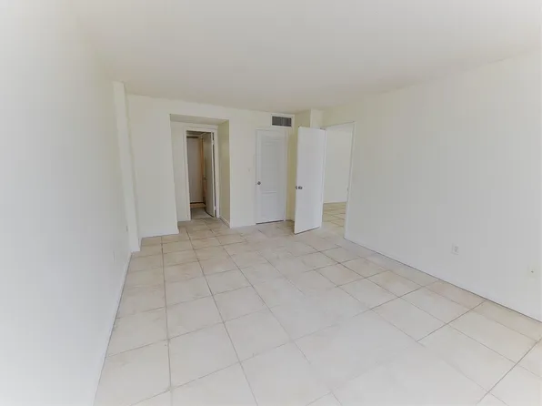 15600 NW 7th Avenue #115, Miami, FL 33169