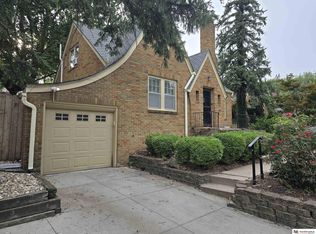 2308 Country Club Ave, Omaha, NE 68104