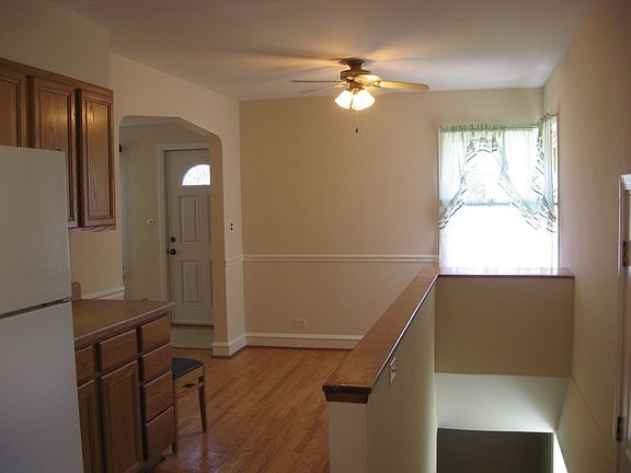 Generous Kitchen w/ Eating Area 