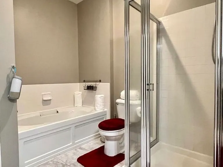8605 Capistrano Way — Photo 16