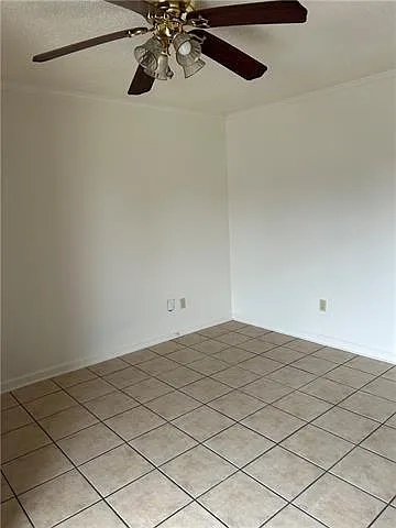 3 bed, 1400 sqft, $1,800 — Photo 3