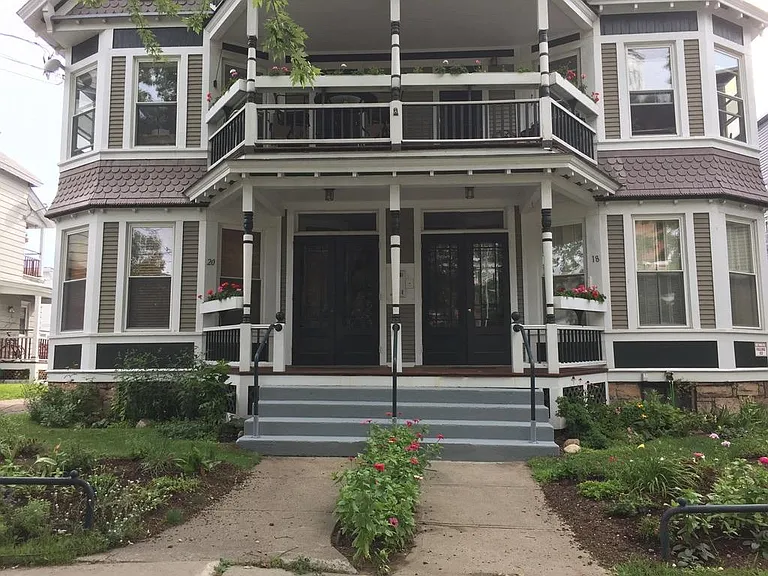 20 Clarke St #2 — Photo 11