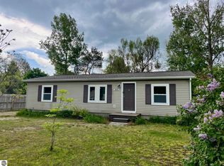305 Kalkaska St, Kalkaska, MI 49646