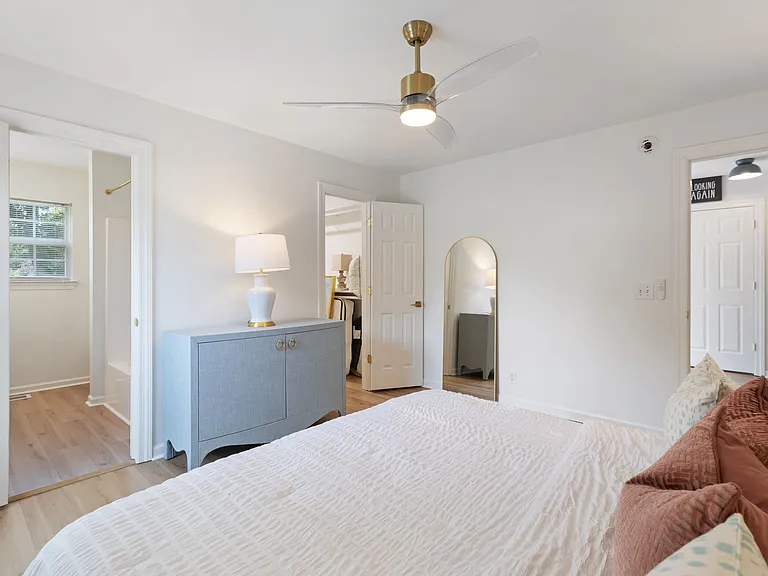 749 23rd St — Photo 34