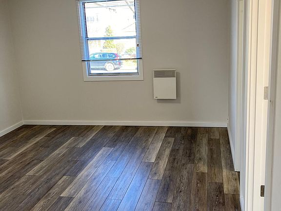 5th image of 127 5th Ave W