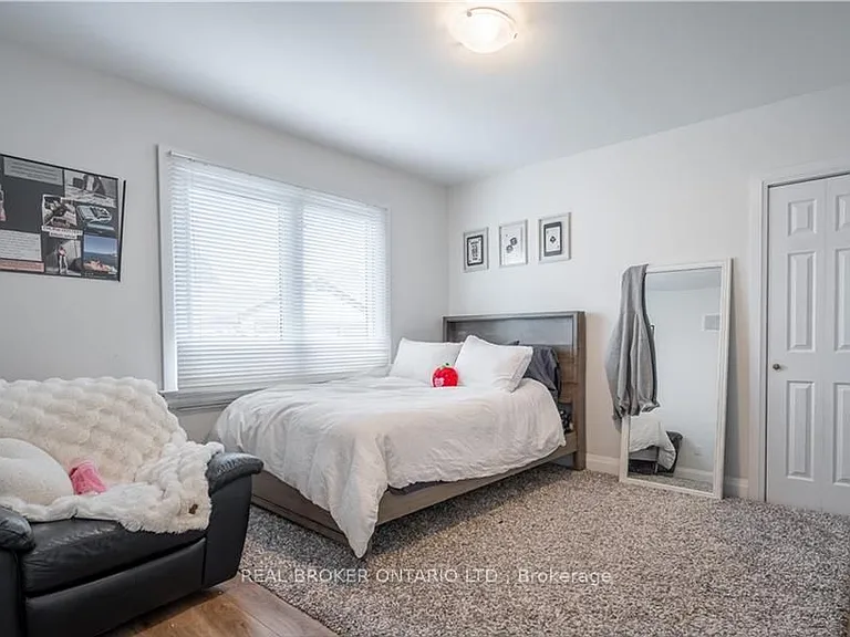 301 Wallace Ave S #MAIN — Photo 8