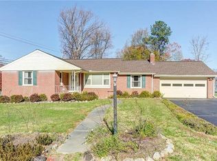 2100 Manlyn Rd, Henrico, VA 23229