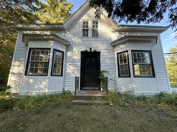 156 Lewiston Street, Mechanic Falls, ME 04256