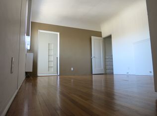 841 W 42nd Pl APT 2, Los Angeles, CA 90037