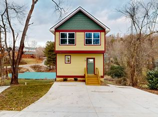 43 W Garden Rd, Asheville, NC 28804