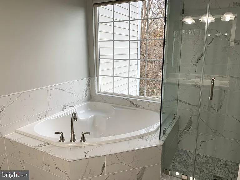 3384 Governors Crest Ct — Photo 20