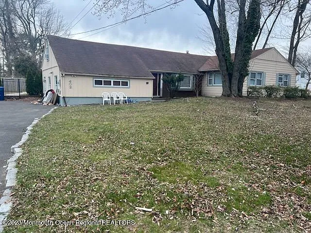 402 Deal Rd