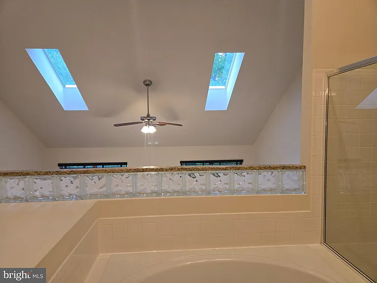 14635 Seasons Dr — Photo 27