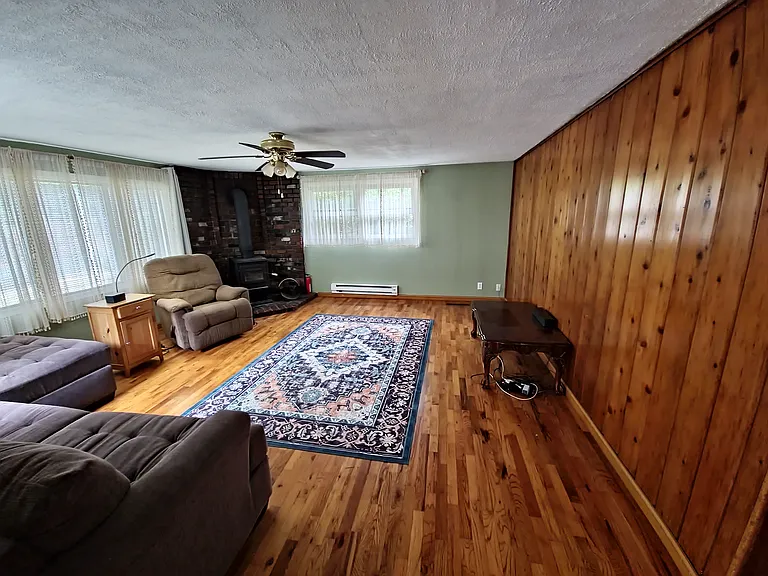 1462 Wind Mountain Rd — Photo 7