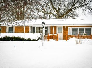 8034 Pilmer Dr, Des Moines, IA 50320