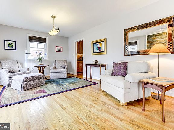 5th image of 10217 Oldfield Dr