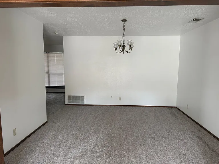 5310 Edwards Dr NE — Photo 6