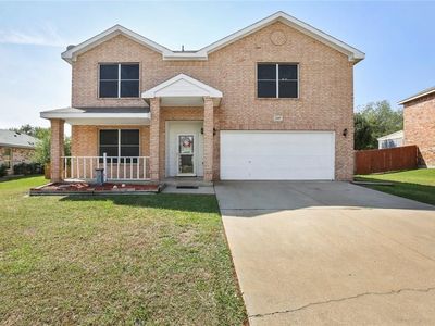 2107 Natchez Dr, Ennis, TX, 75119