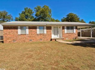 6625 Stonehedge Rd, North Little Rock, AR 72117