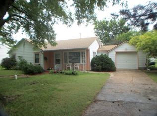 612 S Lincoln St, Hillsboro, KS 67063