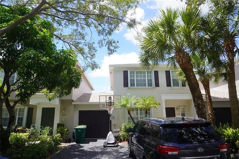 1st image of 6005 Lombard Ct #0