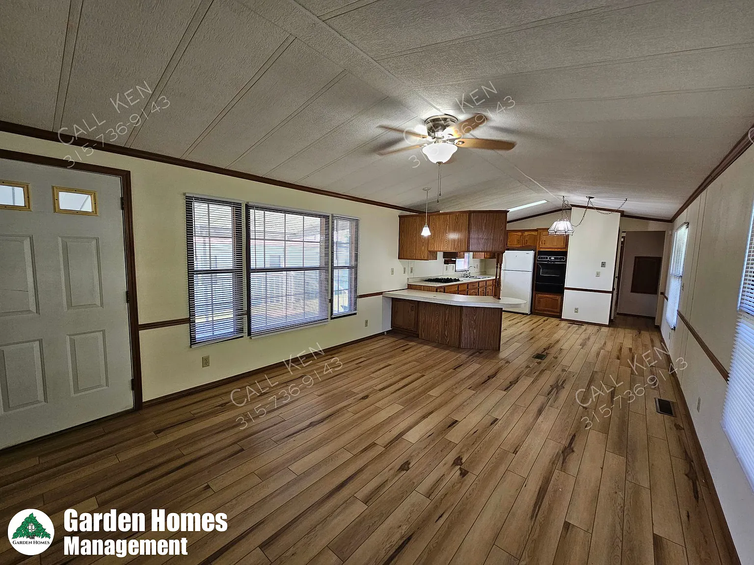 2 bed, 924 sqft, $1,350 — Photo 3