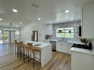 2705 Sungold Dr, Las Vegas, NV 89134