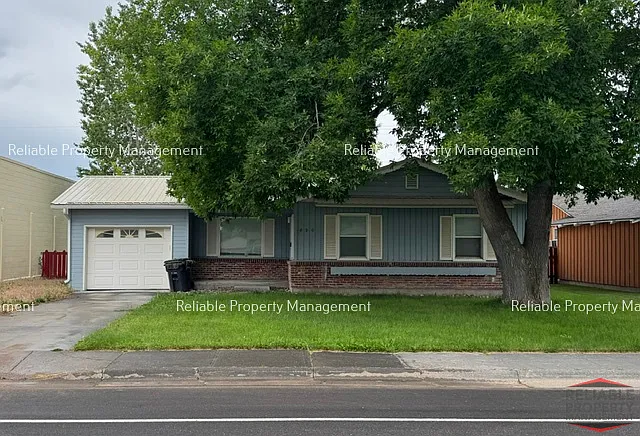 890 E John Adams Pkwy