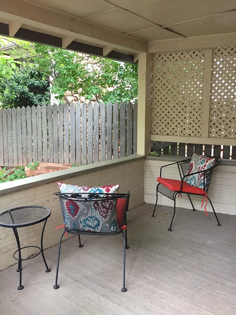 Enjoy the charm of a covered front porch with an apple tree (yes! you can pick them and make all the pies you want!) - 412 Canon Ave