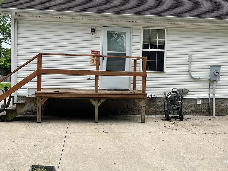 253 Donald Dr — Photo 3